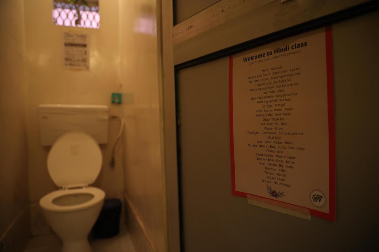Good Vibes Hostel Варанаси Экстерьер фото